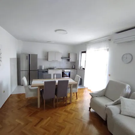 Apartament House Silva Podstrana
